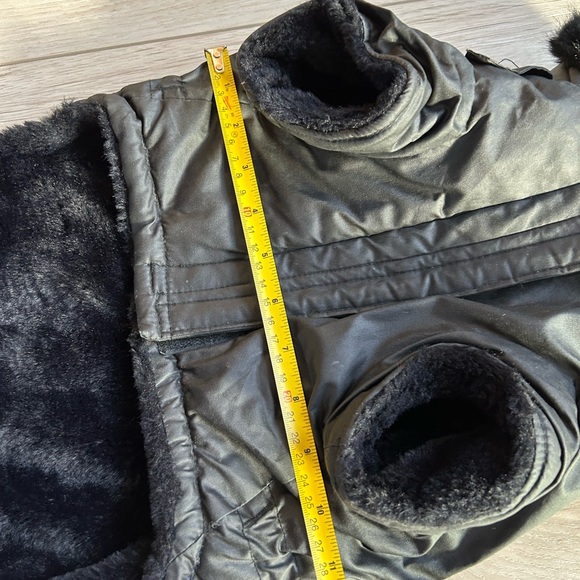 Canada pooch dog vest - Picture 6 of 6